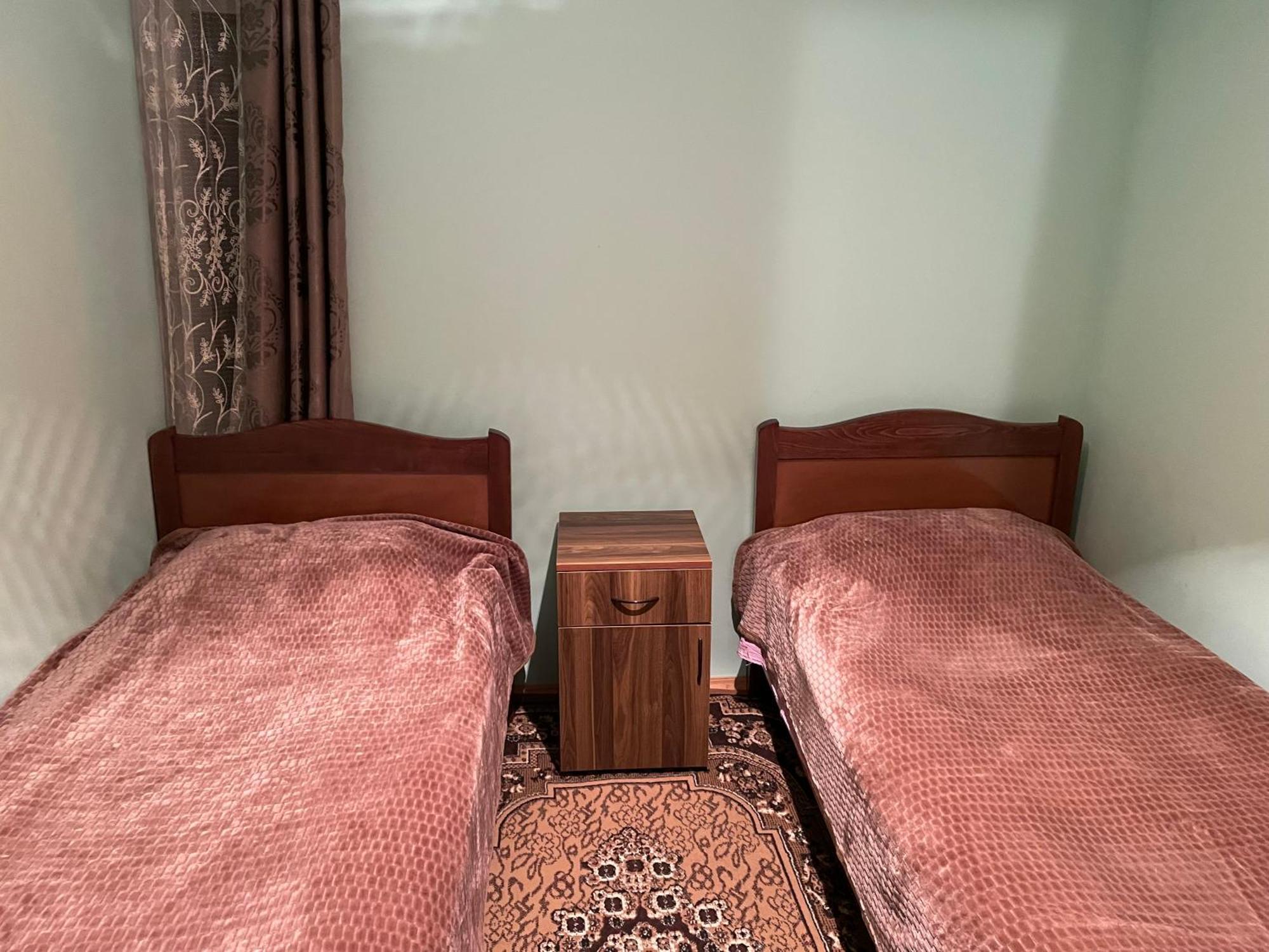 Guesthouse "Megi" Mestia Ngoại thất bức ảnh