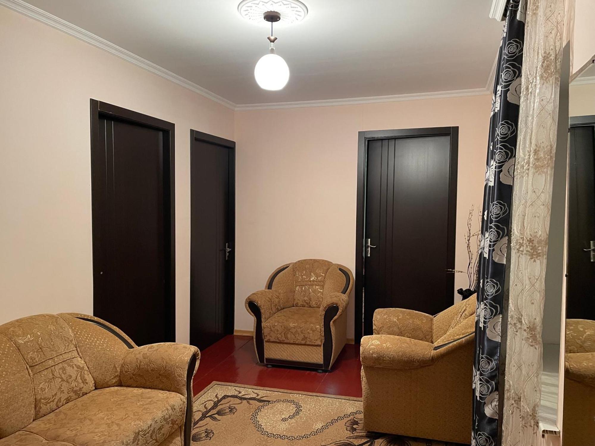 Guesthouse "Megi" Mestia Ngoại thất bức ảnh