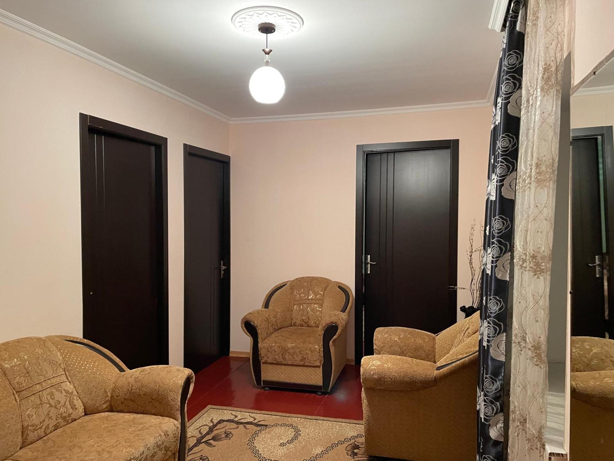 Guesthouse "Megi" Mestia Ngoại thất bức ảnh