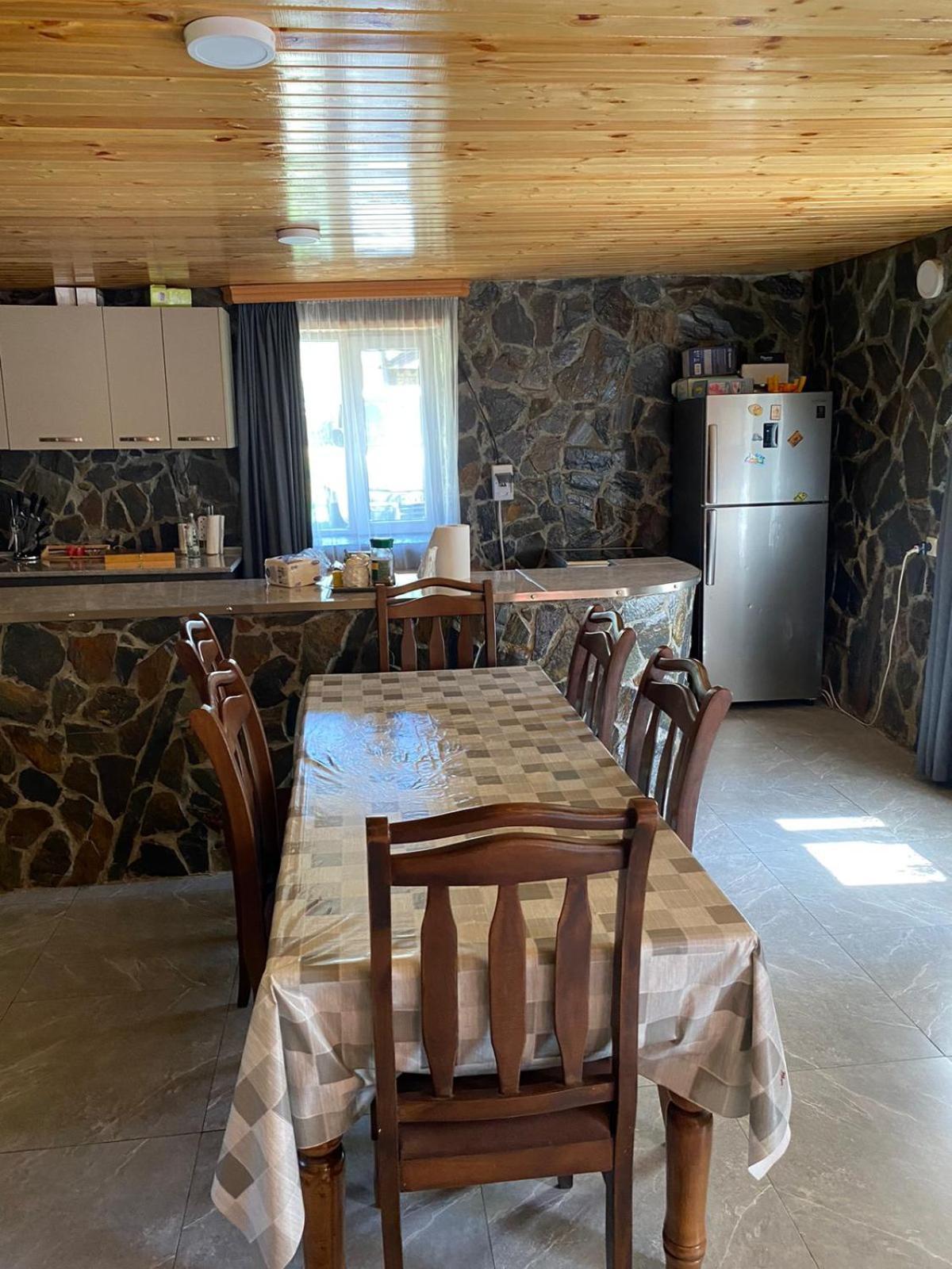 Guesthouse "Megi" Mestia Phòng bức ảnh